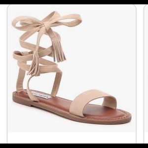 Kario Steve Madden sandal
